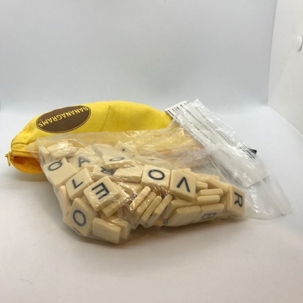 Bananagrams Game Toys Educational Game Toy Girl Boy New Yellow Word Game